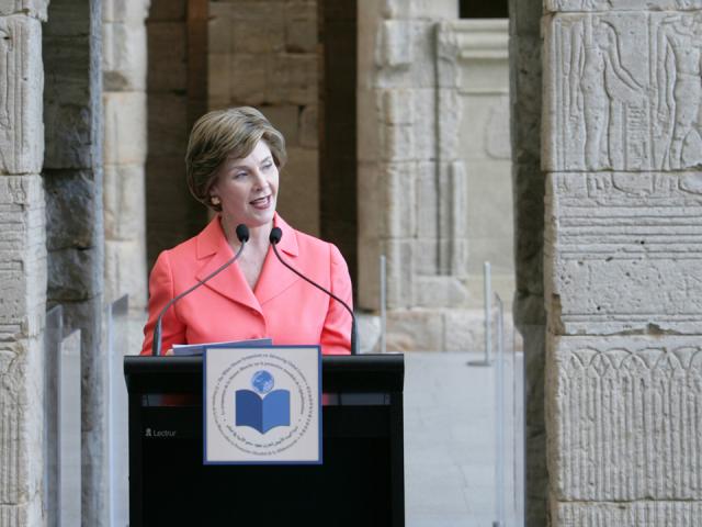 First Lady Laura Bush opens the luncheon following the White House Symposium on Global Literacy: Building a Foundation for Freedom at the Metropolitan Museum of Art's Temple of Dendur in New York City. (P092208CG-0369)