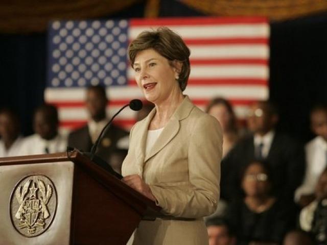 Mrs. Laura Bush addresses an audience at the Accra Teacher Training College in Accra, Ghana, January 17, 2006, to help launch the African Education Textbooks Program.