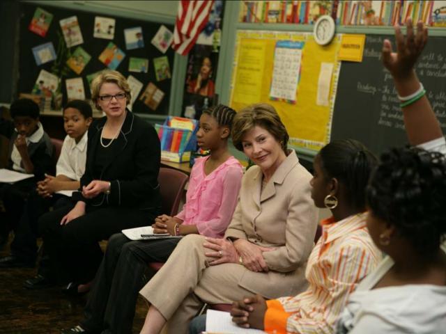 Mrs. Laura Bush and U.S. Secretary of Education Margaret Spellings visit with students at Avon Avenue Elementary School Newark, New Jersey.